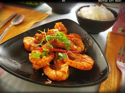 Garlic Butter Shrimp “Tom Bo Toi”