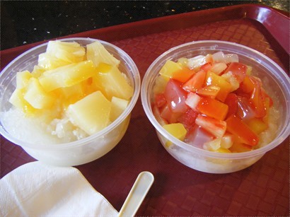 懷舊一條街食的菠蘿冰和雜果冰,好食!!